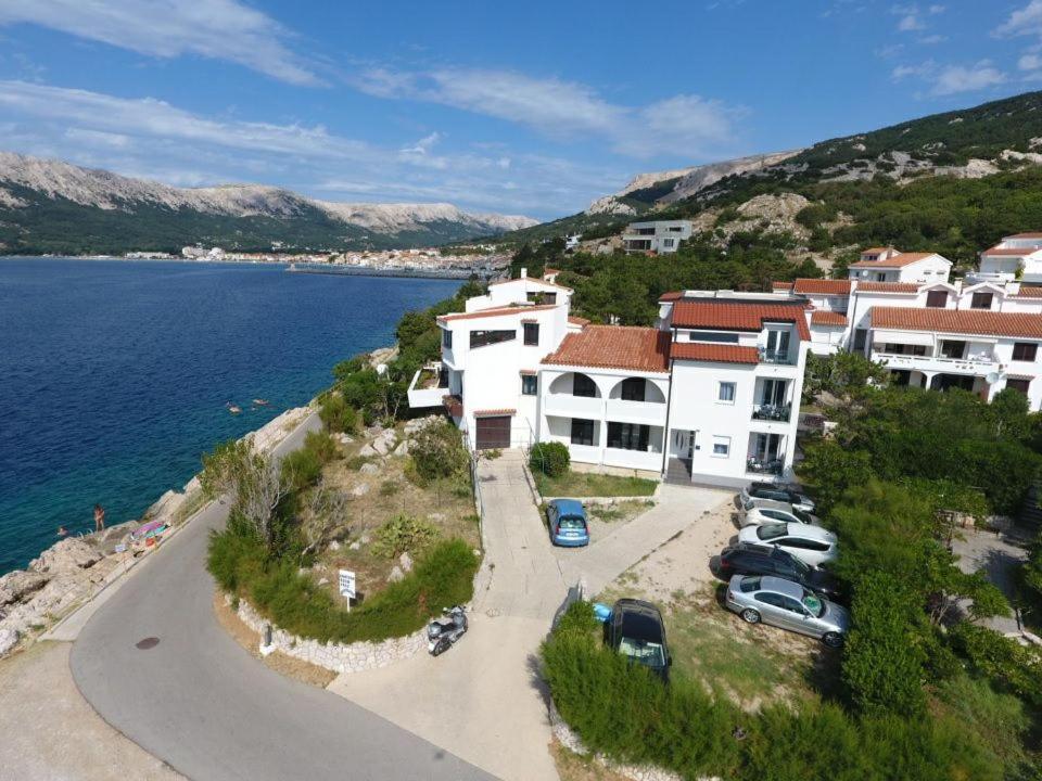 Domagoj D&d, Appartement *